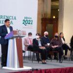 AMLO propone usar machete a herbicida