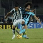 Denuncia Petro desaparición de material bélico en bases militares